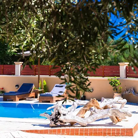 Artemis Prasoudi Casa vacanze *